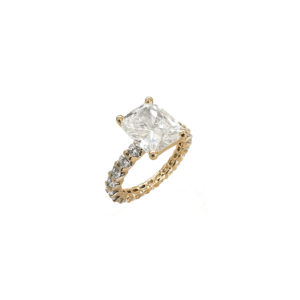 Bague Solitaire Dentelle taille Émeraude en or 18 carats jaune