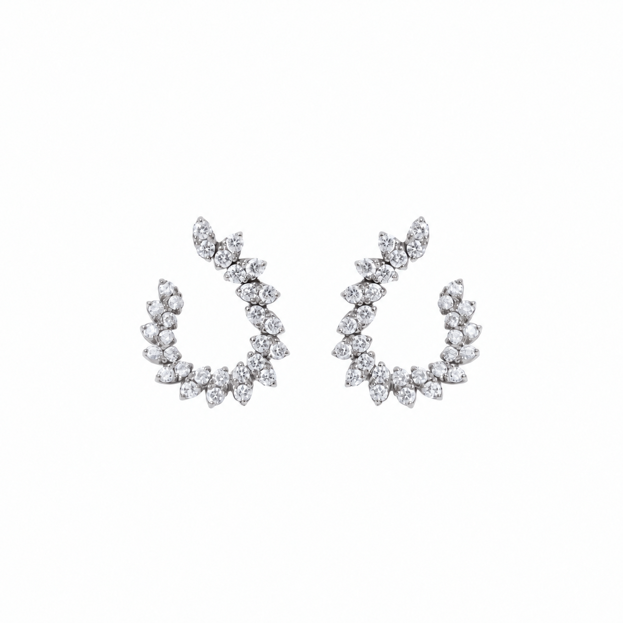 Paire de boucles d'oreilles Amanda Empire Twist – Image 3